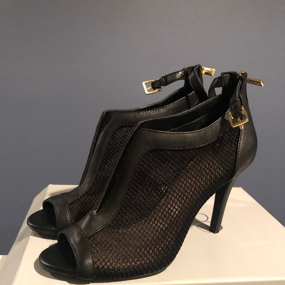 Jessica Simpson Black Peep Toe Heels